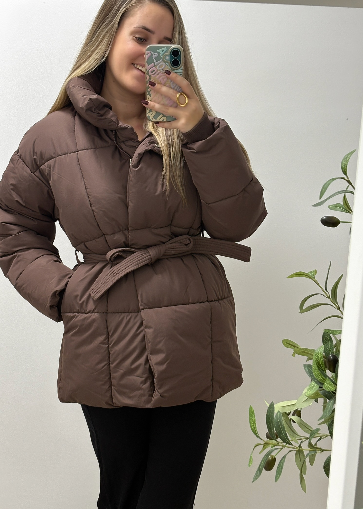 ABRIGO NICOL MARRON - PREVENTA